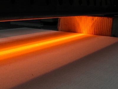 如何選擇焊接技術(shù)？紅外線焊接與激光焊接的深度對比！